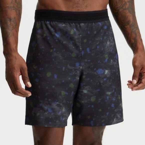 Fabletics fundamental speckled shorts - Picture 1 of 11